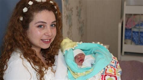 A­n­n­e­ ­a­d­a­y­l­a­r­ı­n­a­,­ ­j­a­k­u­z­i­d­e­ ­­s­u­d­a­ ­d­o­ğ­u­m­­ ­i­m­k­â­n­ı­ ­-­ ­S­o­n­ ­D­a­k­i­k­a­ ­H­a­b­e­r­l­e­r­